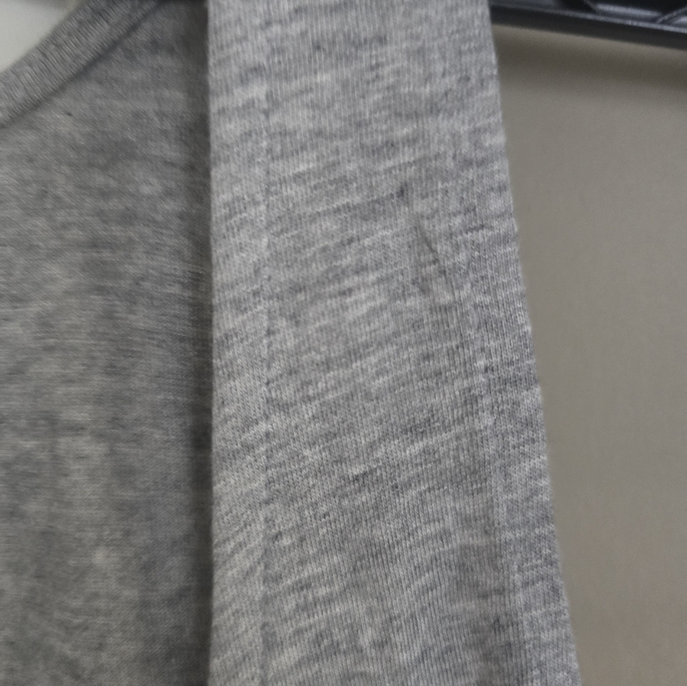 Talbots Silver Sequin Gray Sleeveless Top Size M New with tags - Picture 4 of 6